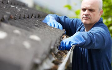 cleaning and inspecting Finningham roofs